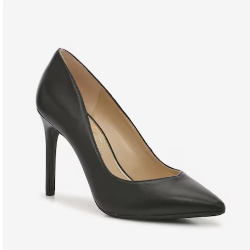 Black pointed pumps - DSW - Jessica Simpson - Size 8.5